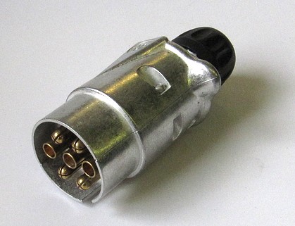 Zástrčka elektrická 12V/16A 7pin kovová - německá
