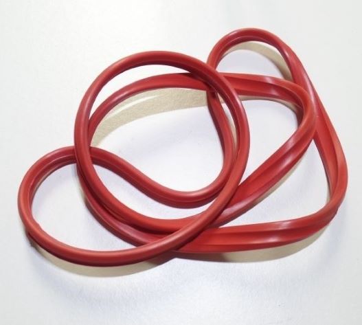 Těsnění víka hlavy válců IVECO E.Cargo