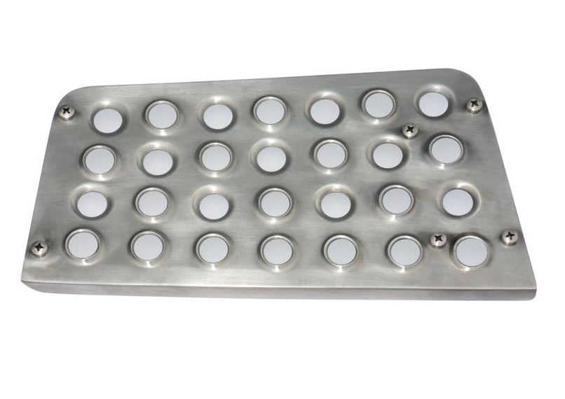 Nášlap schodu kabiny L MAN L/LE/M/ME2000 12-26T