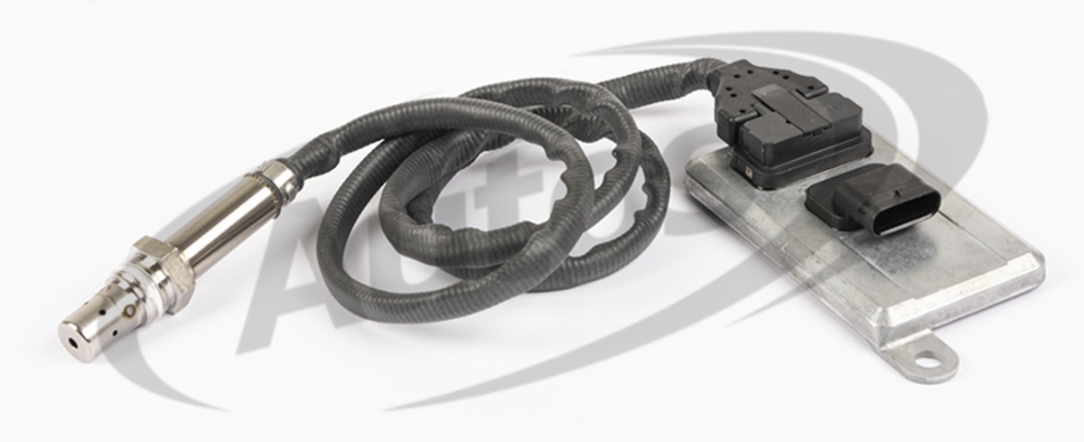 Snímač výfukových plynů NOx 890mm před katalyzátor IVECO E.Cargo, Stralis, SOR Euro 5