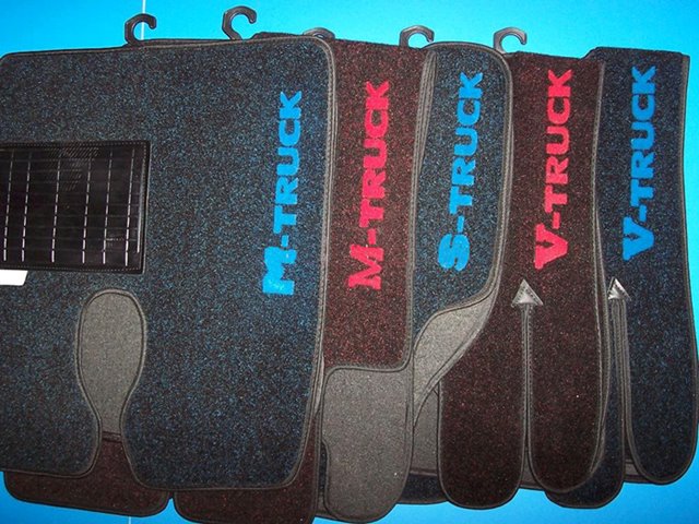 Koberec podlahový textilní - sada VOLVO FH4 od 2013