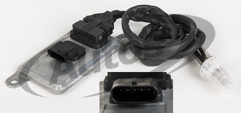 Snímač výfukových plynů NOx 890mm za katalyzátor IVECO Stralis, Trakker, S-Way, X-Way E6