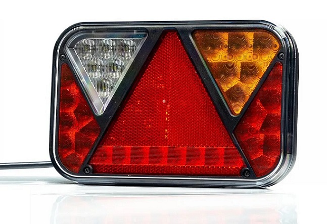 Svítilna zadní 5-dílná P 12V LED s trojúhelníkem, bez osvětlení SPZ, kabel 0,5m