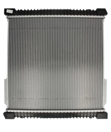 Chladič vody 568x550x52 IVECO E.Cargo Tector od 10.2006