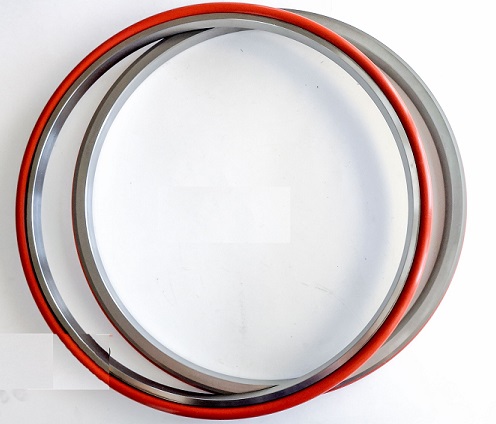 Těsnění náboje kola dvojité CAT 735 740 AD30