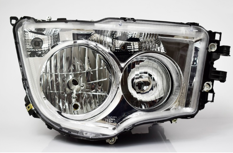 Světlomet hlavní s denním svícením P MERCEDES Actros MP4