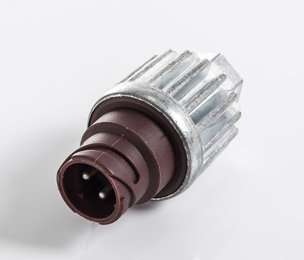 Spínač brzdových světel M22x1/ 15W 4pin MAN L2000, M200, F2000, TGA, TGS, TGX