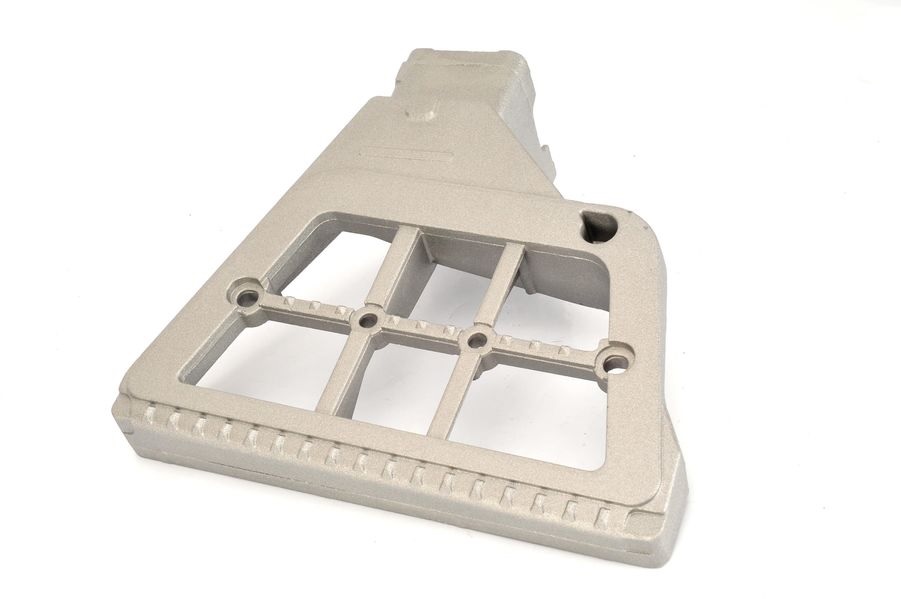 Nášlap schodu kabiny L DAF XF105 od 10.2005