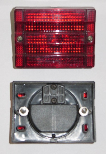 Svítilna poziční 12V/24V SV 8,5/C5W 89x63x32 KOGEL červená 