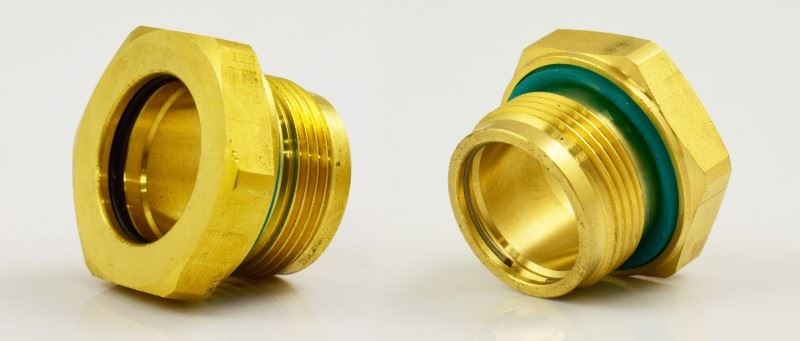 Šroubení - redukce čerpadla servořízení RVI Kerax DXi11/13, Premium DXi7, Magnum DXi 13