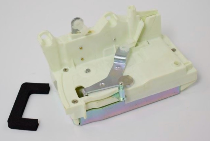 Zámek dveří vnitřní P IVECO E.Cargo, E.Tech, E.Trakker, Stralis od 01.1991